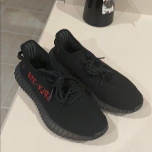 I’m selling yeezys